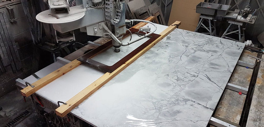 An image of cutting out marble.